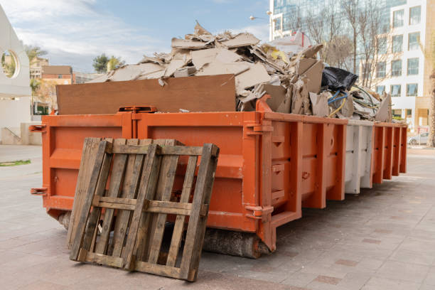 Best Construction Debris Removal  in Kronenwetter, WI